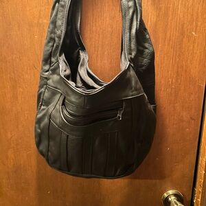 Elegant Black Leather Shoulder Bag